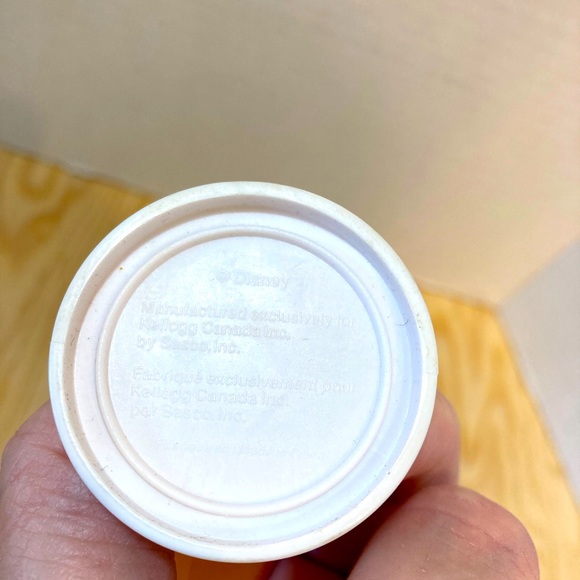 Kellogg Canada Mini Donald Duck Bobblehead - Picture 3 of 3